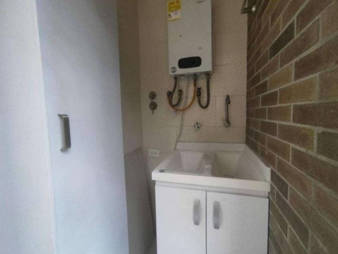 Apartamento de 2 alcobas en arriendo en Laureles, Medellín, 89 m² · foto 15 de 20