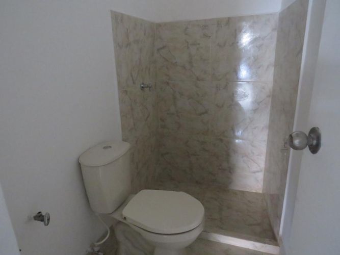 Local en arriendo en Naranjal, Medellín, 40 m² · foto 2 de 3
