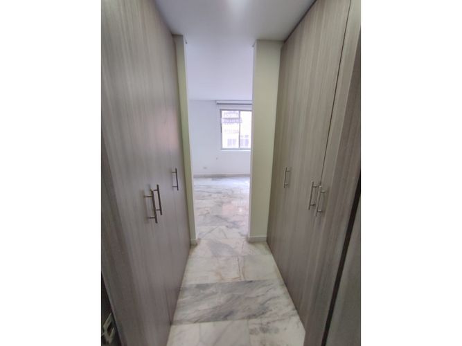 Apartamento en arriendo en Conquistadores, Medellín, 100 m² · foto 4 de 21