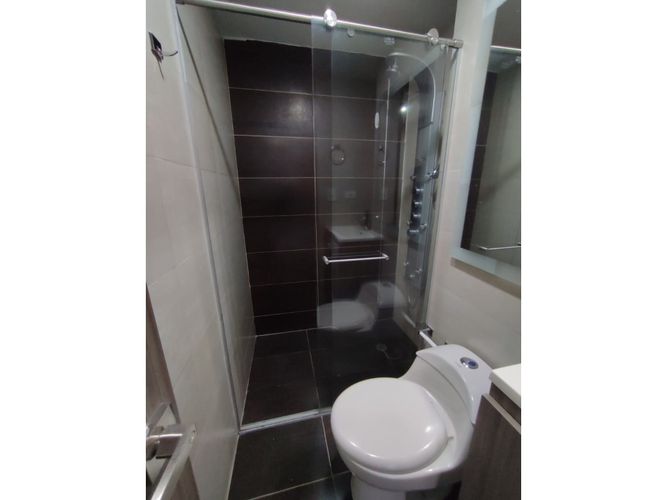 Apartamento en arriendo en Conquistadores, Medellín, 100 m² · foto 6 de 21