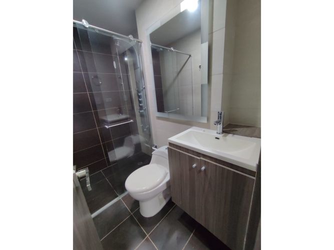 Apartamento en arriendo en Conquistadores, Medellín, 100 m² · foto 7 de 21