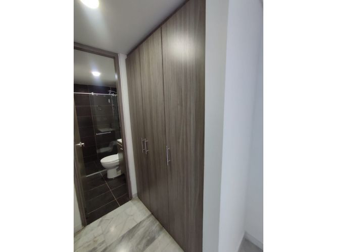 Apartamento en arriendo en Conquistadores, Medellín, 100 m² · foto 8 de 21