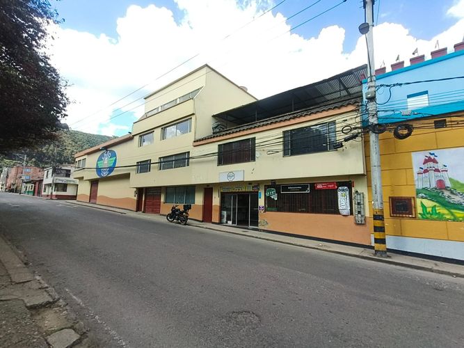 Casa en venta en Terraplen, Zipaquirá · foto 2 de 24