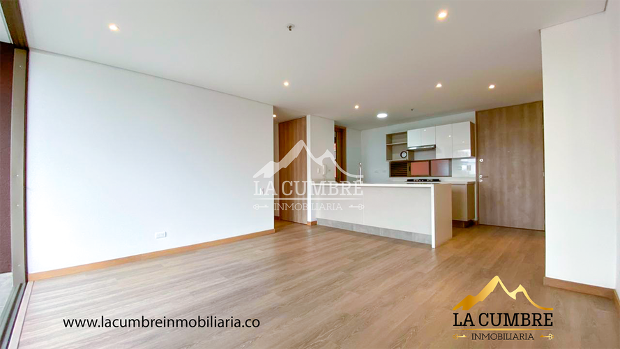 Apartamento de 2 alcobas en arriendo en Los Balsos, Medellín, 95 m² · foto 2 de 11
