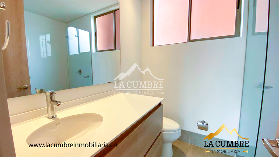 Apartamento de 2 alcobas en arriendo en Los Balsos, Medellín, 95 m² · foto 11 de 11