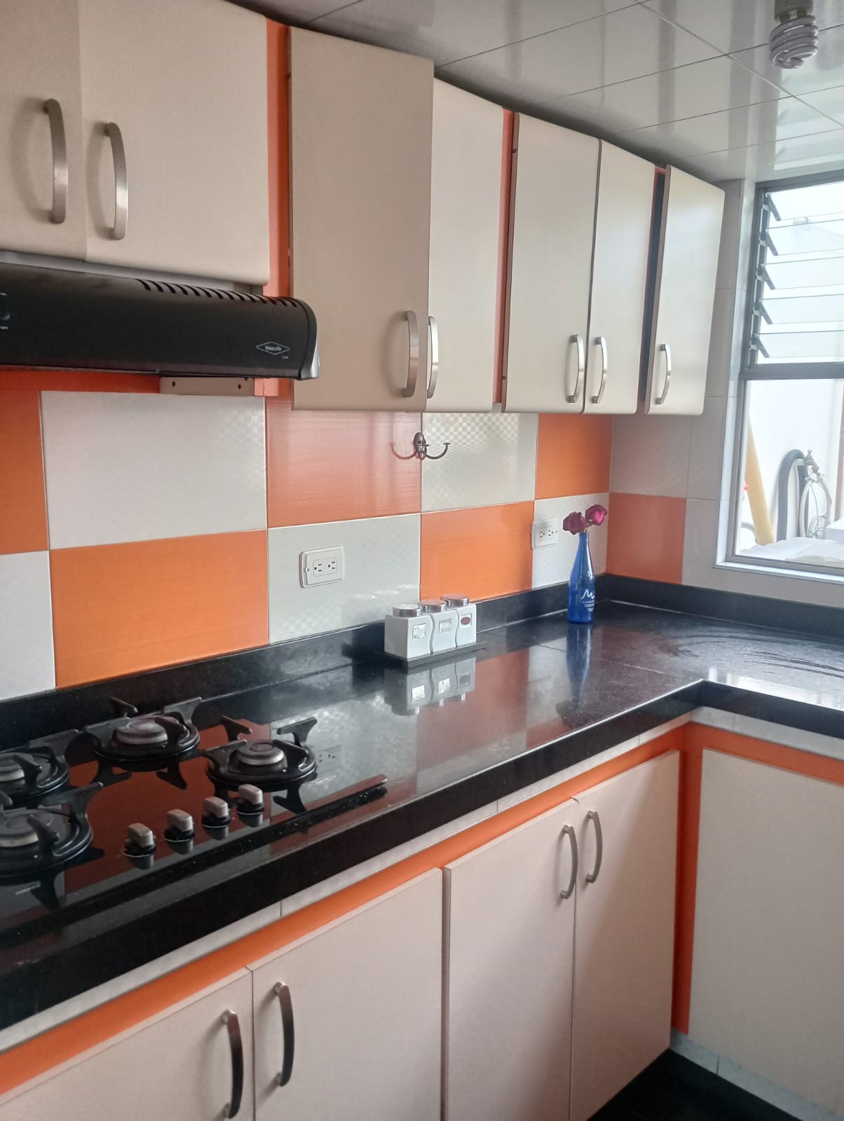 Casa en venta en Engativá, Bogotá · foto 2 de 24