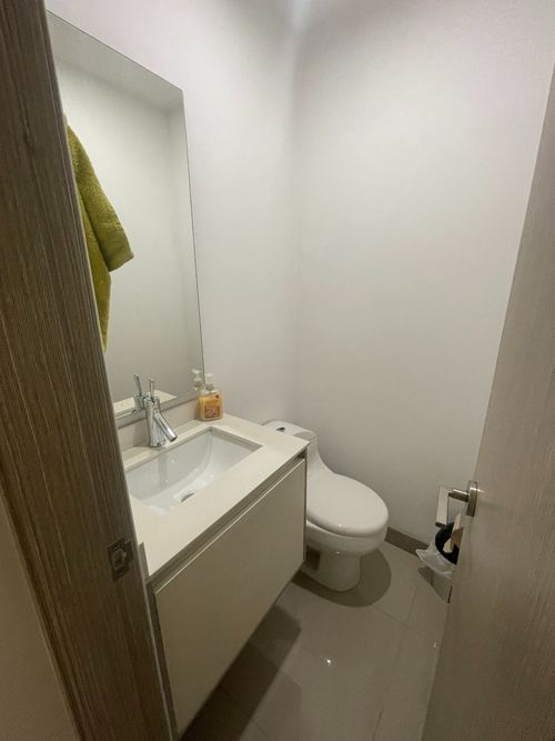Apartamento de 3 alcobas en venta en La Aguacatala, Medellín, 110 m² · foto 8 de 16