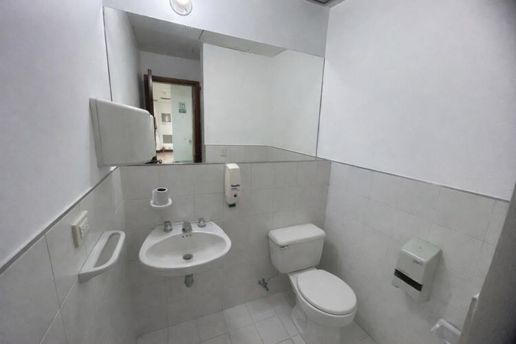 Oficina en arriendo en Milla De Oro, Medellín, 67 m² · foto 4 de 8