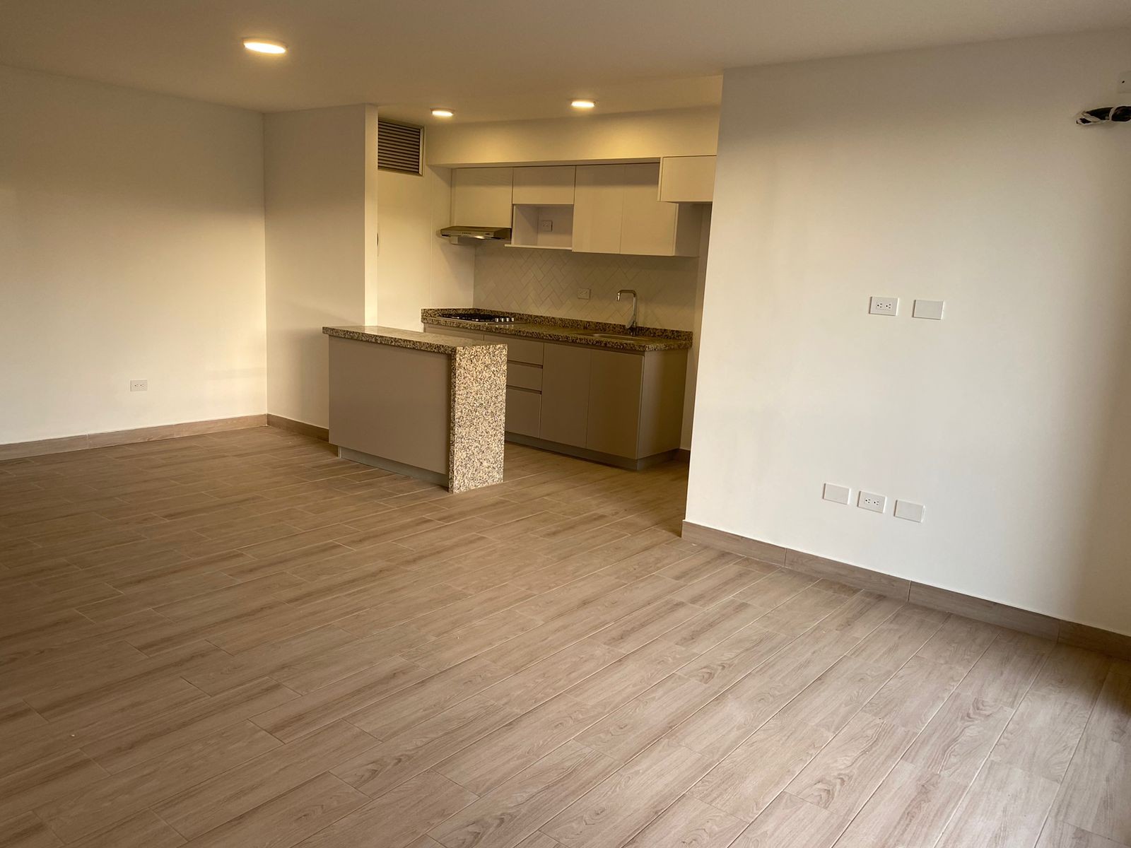 Apartamento en venta en Ciudad Mallorquin, Barranquilla · foto 5 de 17