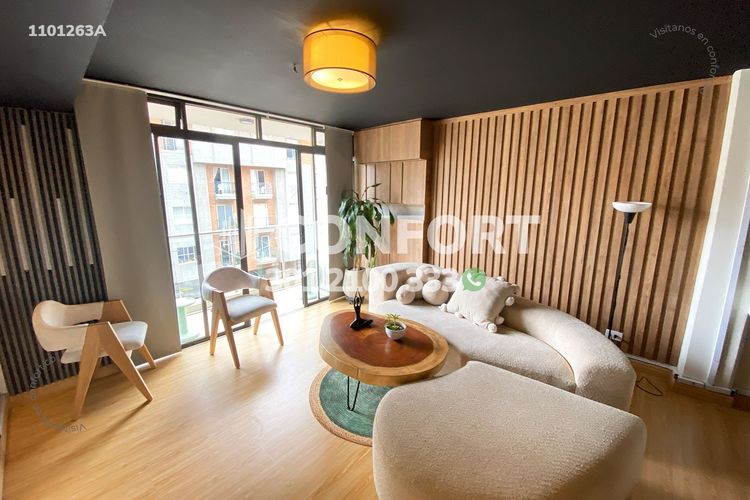 Apartamento de 10 alcobas en arriendo en Laureles, Medellín, 340 m² · foto 2 de 24
