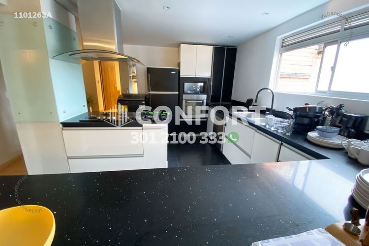 Apartamento de 10 alcobas en arriendo en Laureles, Medellín, 340 m² · foto 7 de 24