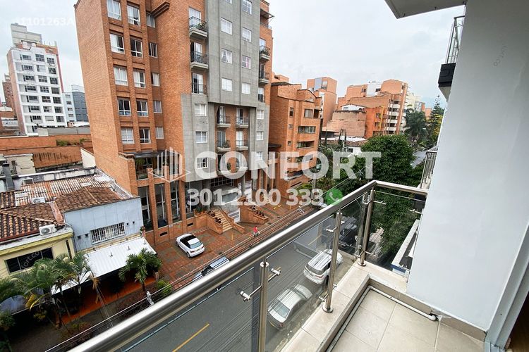 Apartamento de 10 alcobas en arriendo en Laureles, Medellín, 340 m² · foto 12 de 24