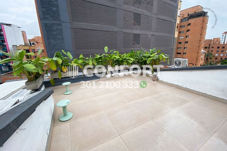 Apartamento de 10 alcobas en arriendo en Laureles, Medellín, 340 m² · foto 19 de 24