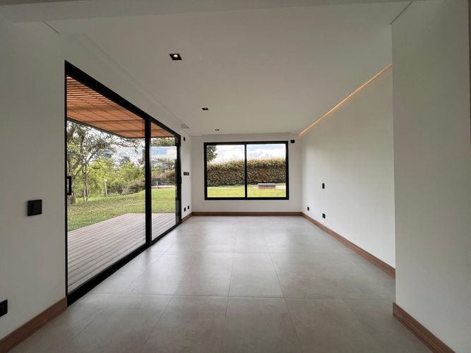Casa de 4 alcobas en venta en Llano Grande, Rionegro, 510 m² · foto 4 de 19