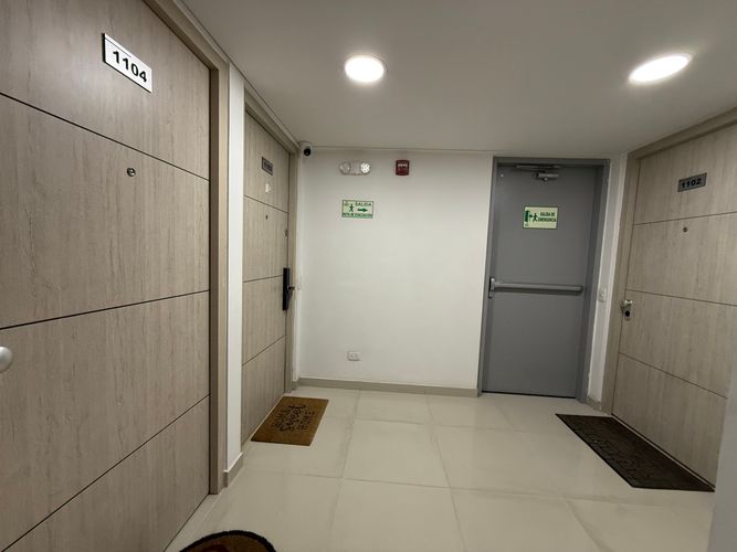Apartamento de 3 alcobas en arriendo en Santa Maria Del Lago, Bogotá, 96 m² · foto 3 de 24