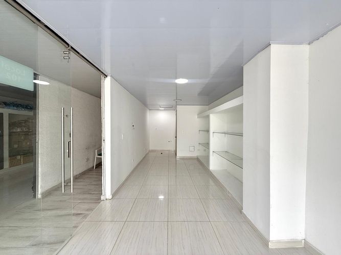 Local en arriendo en Sector Lago Uribe, Pereira, 34 m² · foto 3 de 8