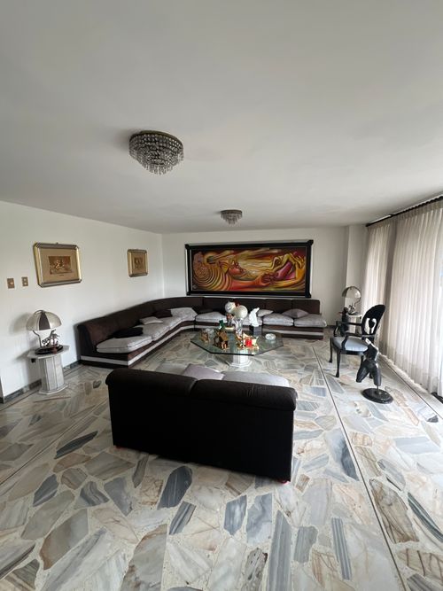 Apartamento de 4 alcobas en venta en Normandia, Cali, 246 m² · foto 4 de 24