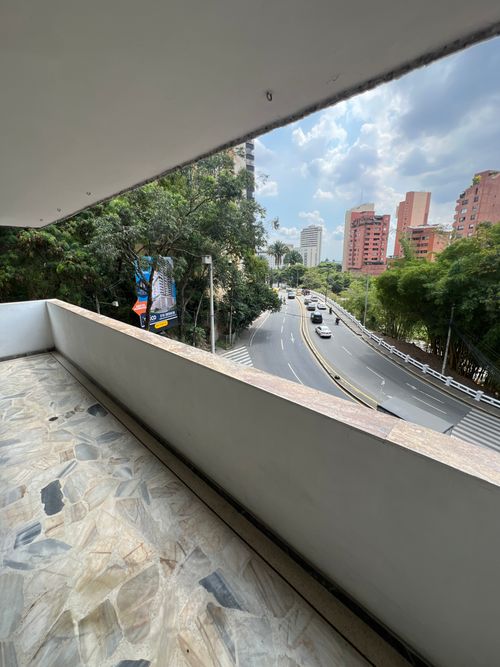 Apartamento de 4 alcobas en venta en Normandia, Cali, 246 m² · foto 7 de 24