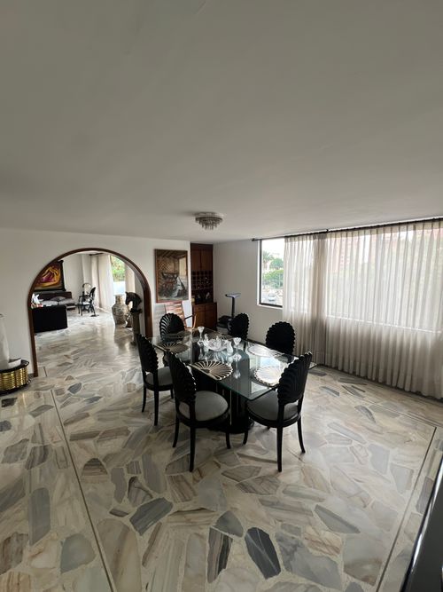 Apartamento de 4 alcobas en venta en Normandia, Cali, 246 m² · foto 8 de 24