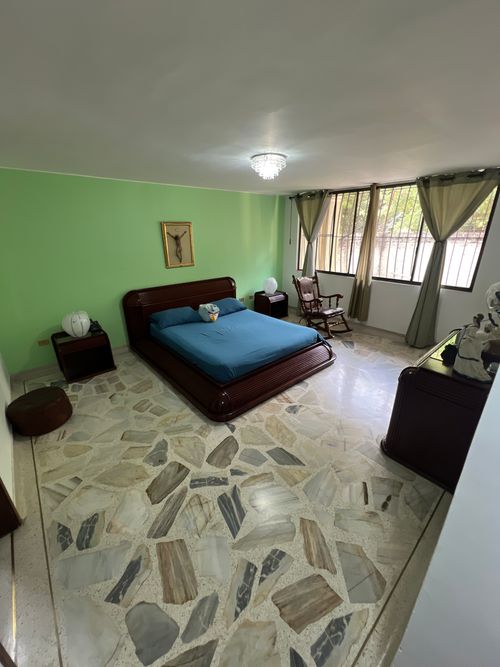 Apartamento de 4 alcobas en venta en Normandia, Cali, 246 m² · foto 14 de 24