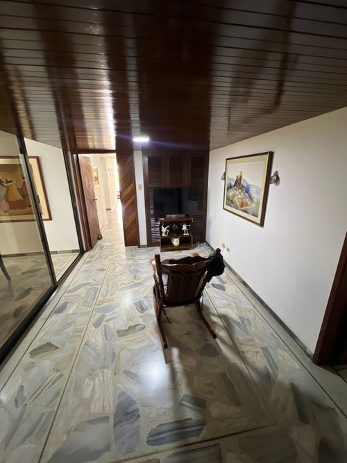 Apartamento de 4 alcobas en venta en Normandia, Cali, 246 m² · foto 19 de 24