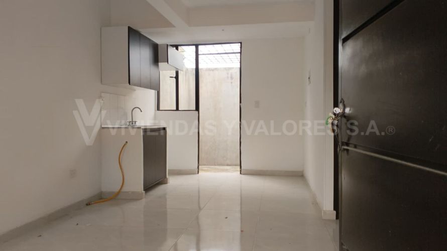 Casa de 2 alcobas en arriendo en Patios Centro, Los Patios, 62 m² · foto 3 de 12