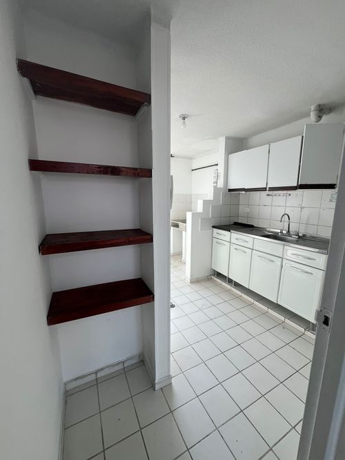 Apartamento de 4 alcobas en venta en Cañaveralejo, Cali, 87 m² · foto 4 de 16
