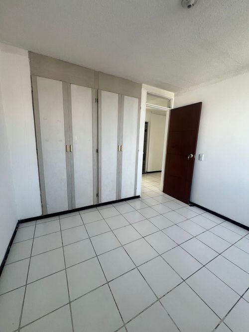 Apartamento de 4 alcobas en venta en Cañaveralejo, Cali, 87 m² · foto 8 de 16