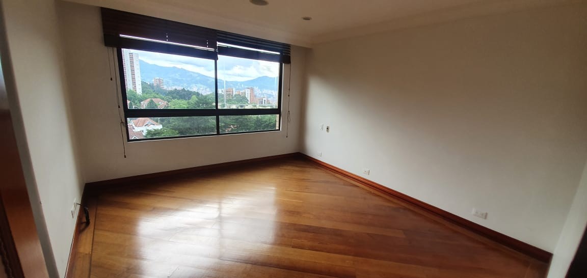 Apartamento en arriendo en El Tesoro, Medellín · foto 12 de 24