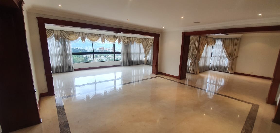 Apartamento en arriendo en El Tesoro, Medellín · foto 19 de 24