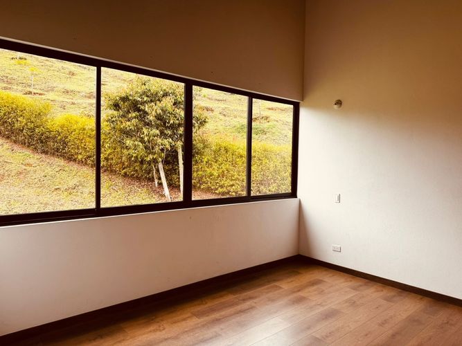 Casa de 4 alcobas en venta en Pantanillo, El Retiro, 300 m² · foto 9 de 15