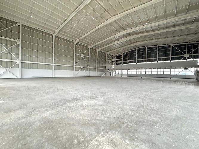 Bodega en arriendo en Catalan, Pereira, 2060 m² · foto 2 de 14