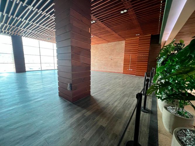 Local en venta en El Poblado, Medellín, 250 m² · foto 9 de 16