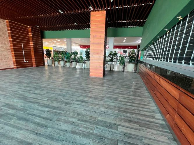 Local en venta en El Poblado, Medellín, 250 m² · foto 15 de 16