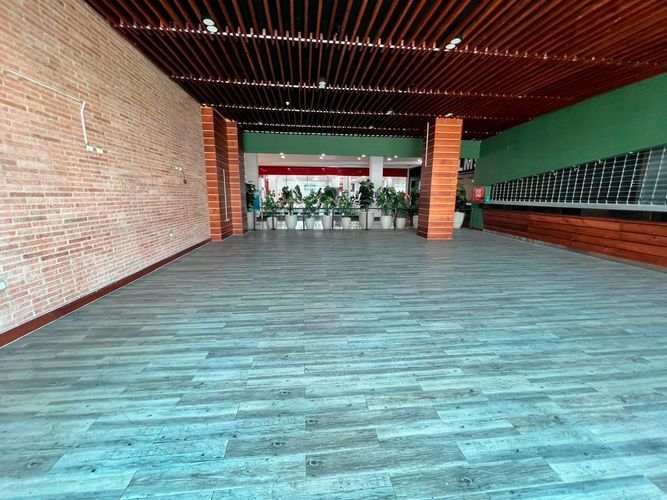 Local en venta en El Poblado, Medellín, 250 m² · foto 16 de 16