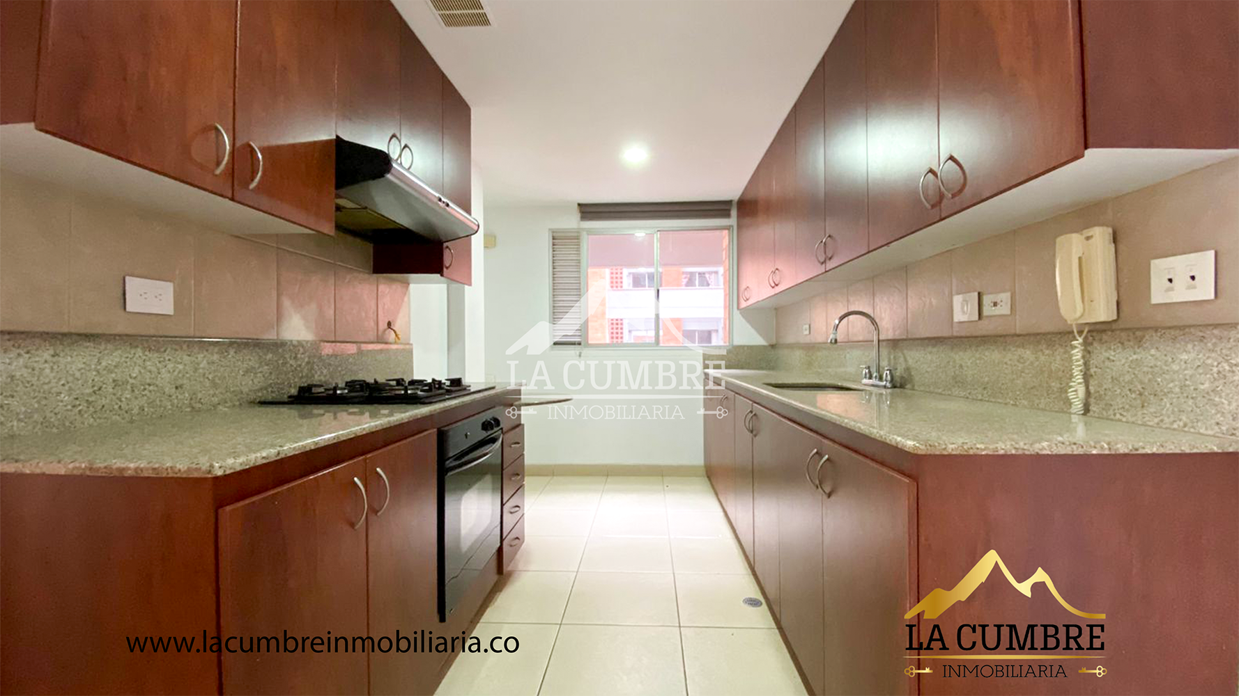 Apartamento en arriendo en Los Balsos, Medellín · foto 4 de 14