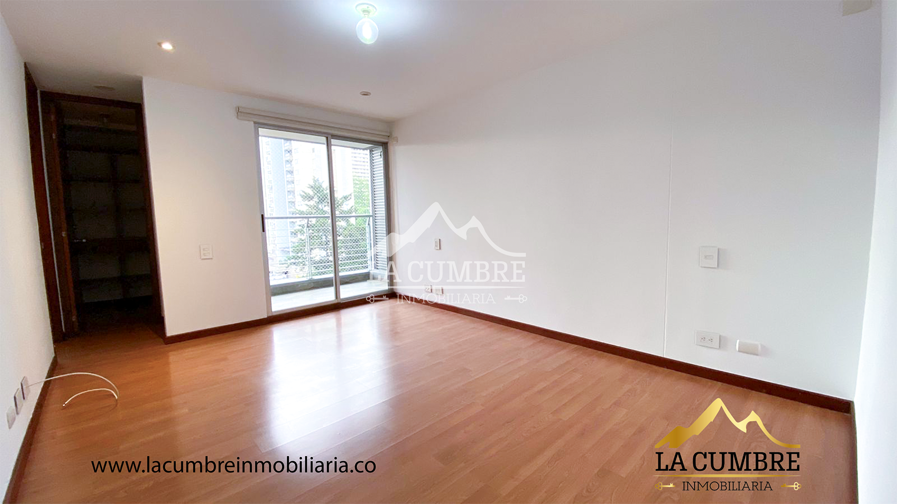 Apartamento en arriendo en Los Balsos, Medellín · foto 10 de 14