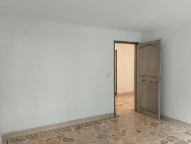 Apartamento de 4 alcobas en venta en El Poblado, Medellín, 239 m² · foto 15 de 19