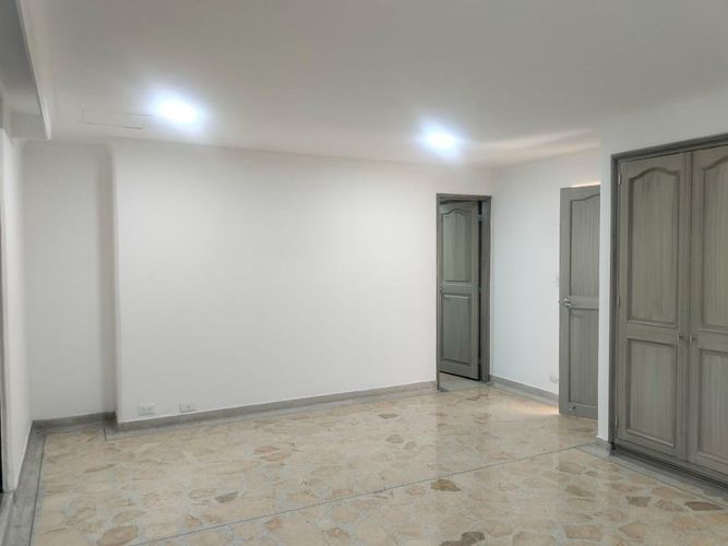 Apartamento de 4 alcobas en venta en El Poblado, Medellín, 239 m² · foto 16 de 19
