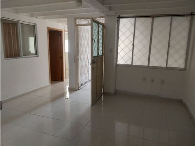 Apartamento de 3 alcobas en venta en Caracoli, Floridablanca, 58 m² · foto 3 de 11