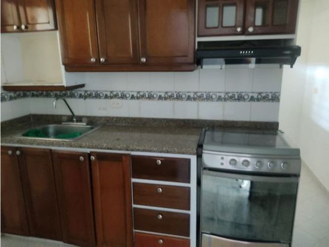 Apartamento de 3 alcobas en venta en Caracoli, Floridablanca, 58 m² · foto 5 de 11