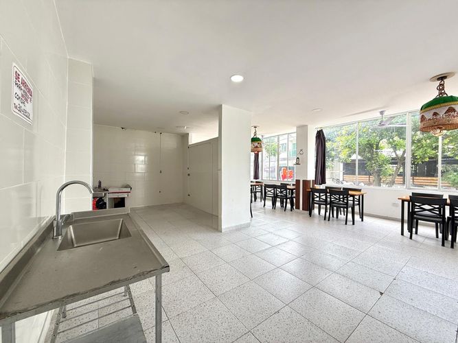 Local en arriendo en El Poblado Ii Etapa, Pereira, 13 m² · foto 4 de 10