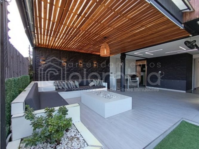 Casa de 4 alcobas en venta en Viviendas Del Sur, Envigado, 380 m² · foto 9 de 24