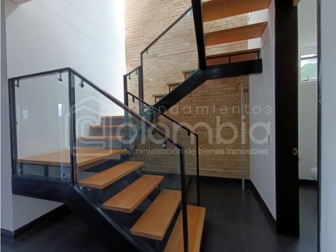 Casa de 4 alcobas en venta en Viviendas Del Sur, Envigado, 380 m² · foto 16 de 24
