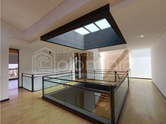 Casa de 4 alcobas en venta en Viviendas Del Sur, Envigado, 380 m² · foto 17 de 24