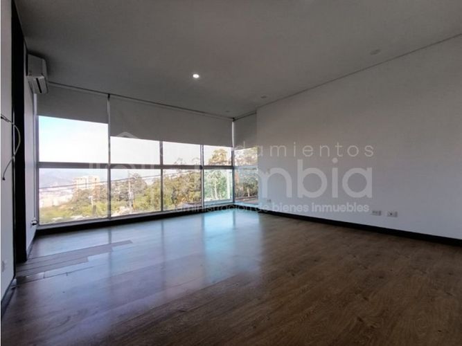 Casa de 4 alcobas en venta en Viviendas Del Sur, Envigado, 380 m² · foto 20 de 24