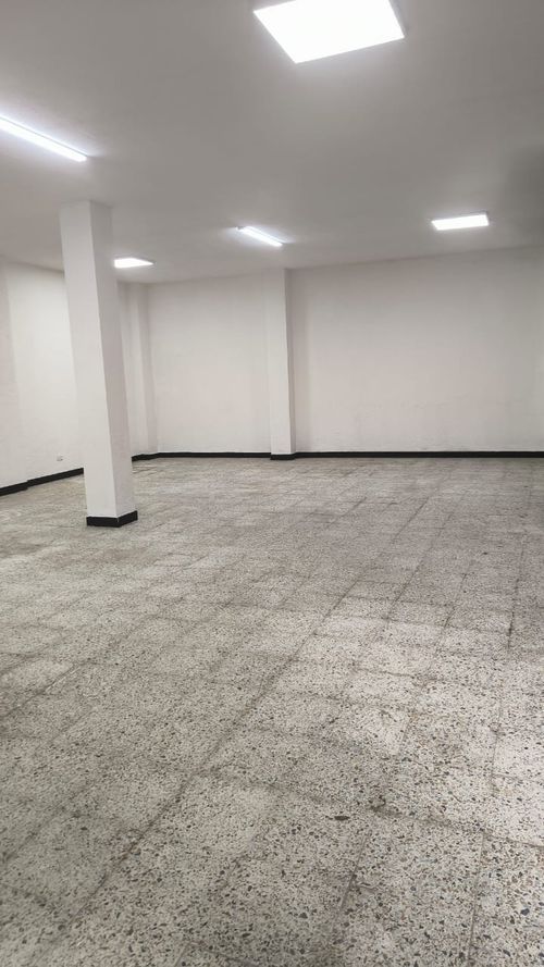 Bodega en venta en La Estrella, Chía, 1790 m² · foto 2 de 20