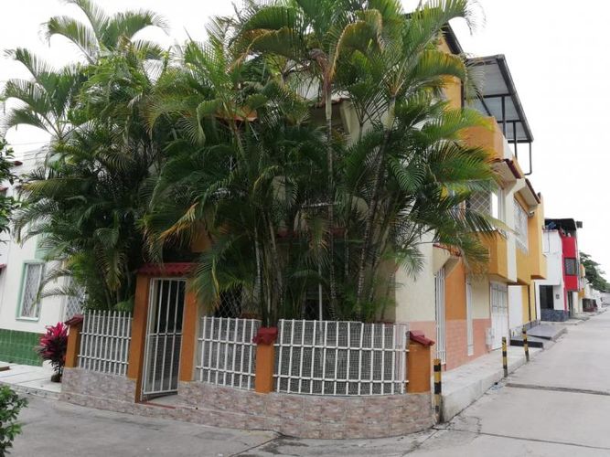 Casa de 5 alcobas en venta en Pedro Ignacio Villamarin, Ibagué, 130 m² · foto 4 de 24