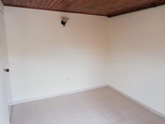 Casa de 5 alcobas en venta en Pedro Ignacio Villamarin, Ibagué, 130 m² · foto 7 de 24