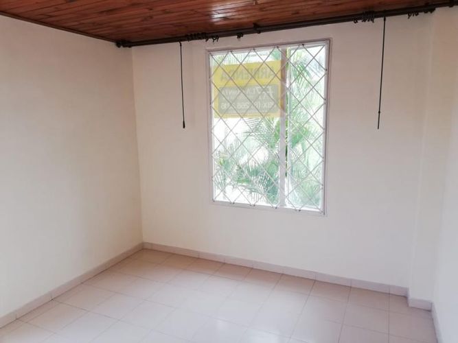 Casa de 5 alcobas en venta en Pedro Ignacio Villamarin, Ibagué, 130 m² · foto 12 de 24